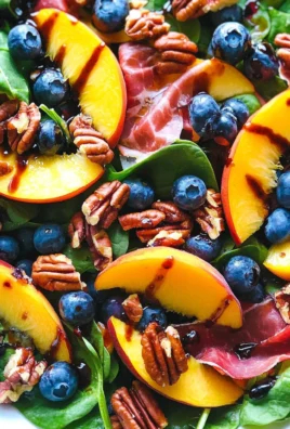 Peach Blueberry Spinach Salad