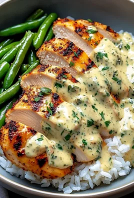Creamy Herb Chicken Rice Bowl with Green Beans