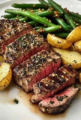 Garlic Herb Steak with Crispy Potatoes & Green Beans