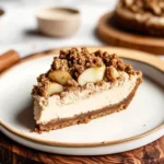 VEGAN APPLE CRUMBLE CHEESECAKE