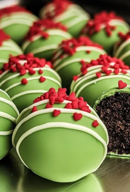 Grinch Oreo Balls