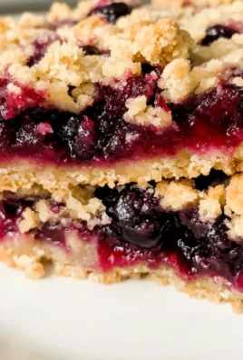 Vegan Berry Crumble Bars