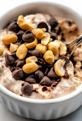 Healthy Cottage Cheese Snickers Bowl {High Protein}