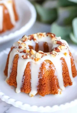 Hummingbird Mini Bundt Cakes