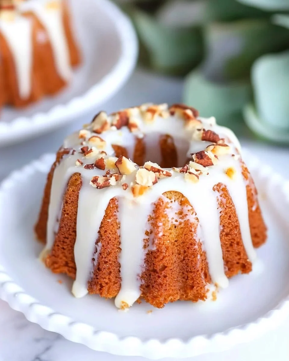 Hummingbird Mini Bundt Cakes