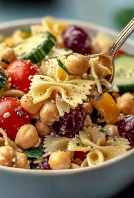 Easy Greek Pasta Salad with Chickpeas