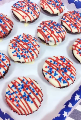 Patriotic Chocolate Covered Oreos