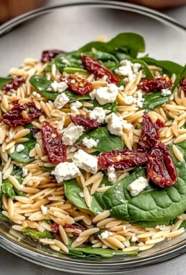 Balsamic Orzo Salad with Spinach, Feta & Sundried Tomatoes - FlirtyFood